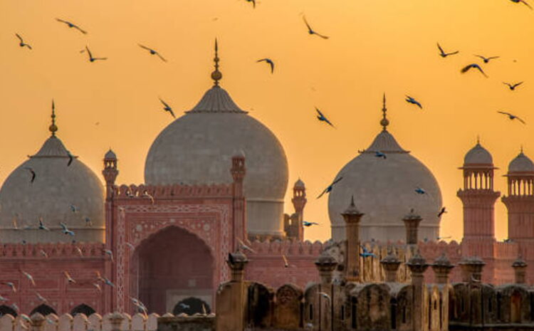  Top 3 Reasons Why People Love Lahore