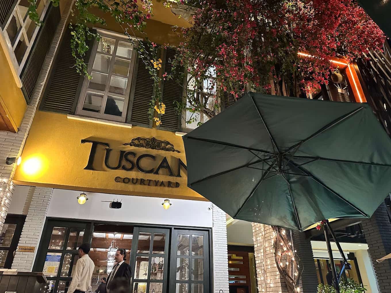 Tuscany Courtyard